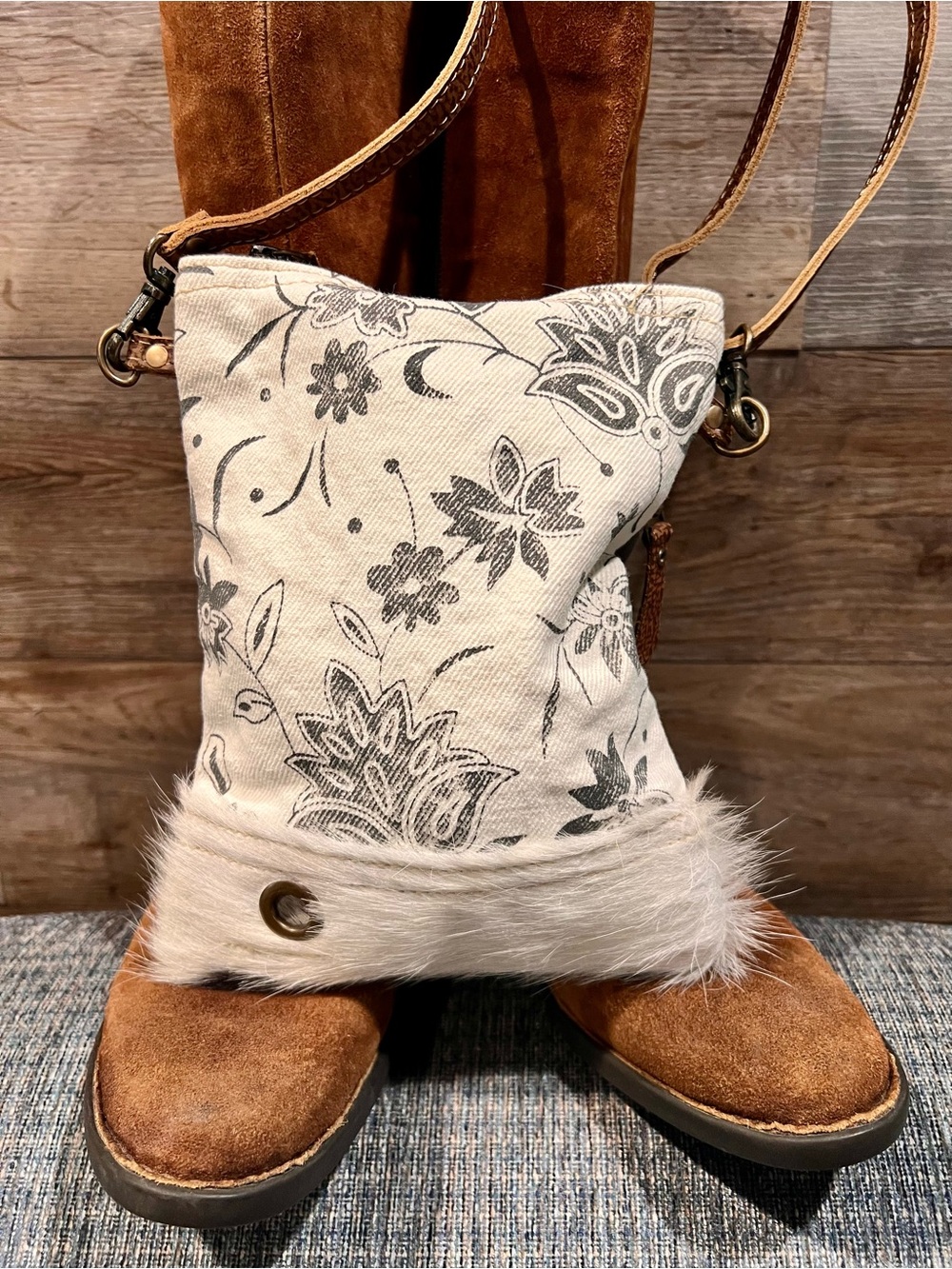 Myra Bag Bloom Bleach Small and Crossbody Bag.
